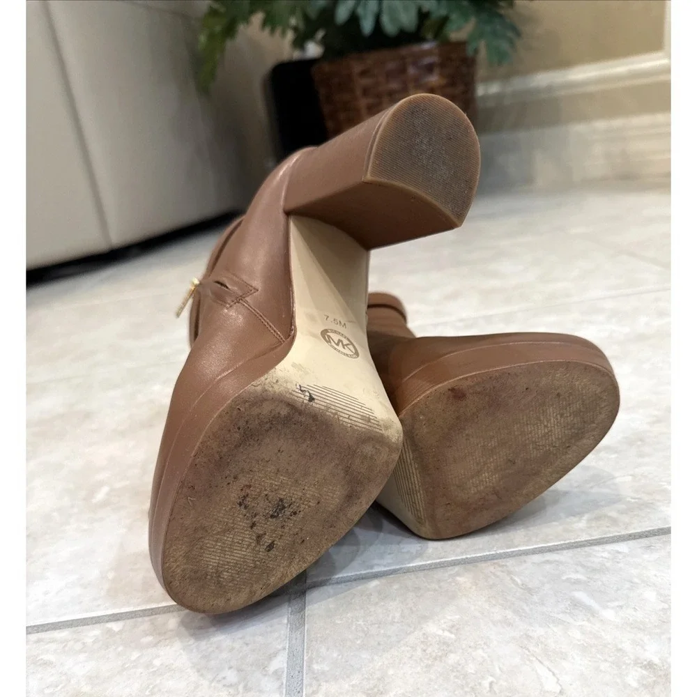 Michael Kors Parker LEATHER PLATFORM HEEL BOOTS Sz 7.5 Luggage Brown Bootie Shoe